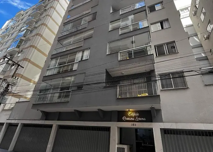 Apartamento Quadra Do Mar - 2 Quartos- Localizacao Excelente, Rua 1500 A 150 Mts Da Praia