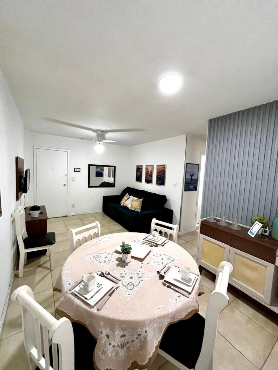 Quadra Do Mar - 2 Quartos- Localizacao Excelente, Rua 1500 A 150 Mts Da Apartamento Balneario Camboriu