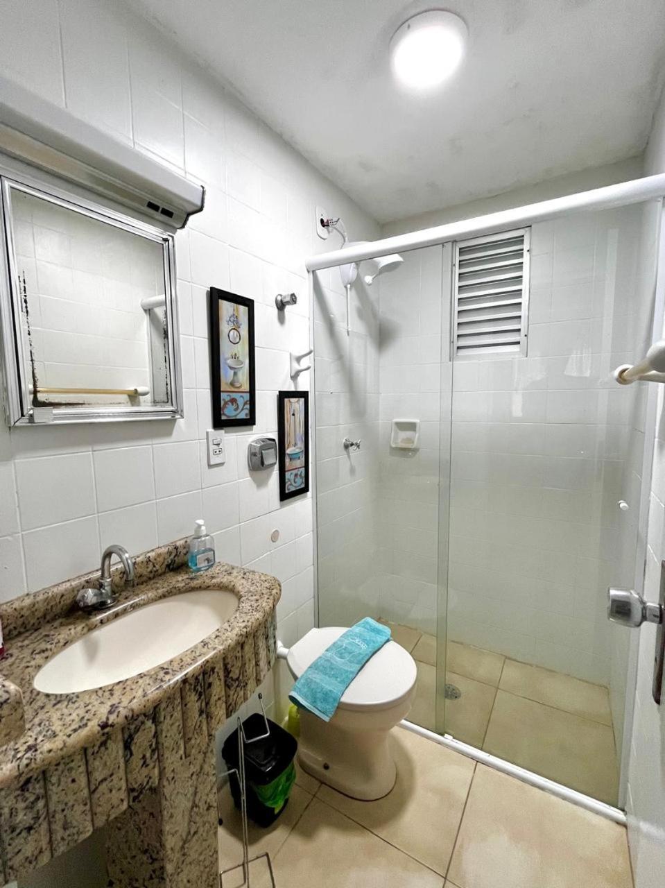 Apartamento Quadra Do Mar - 2 Quartos- Localizacao Excelente, Rua 1500 A 150 Mts Da *